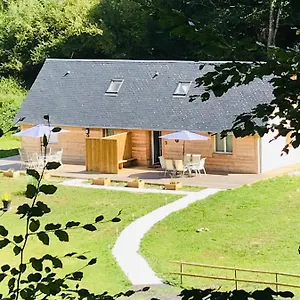 Le Nid Montagnard , Aucun Francia